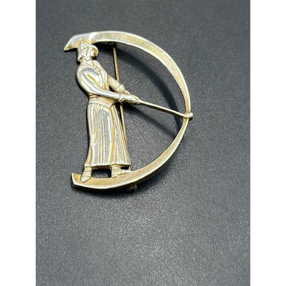 MFA Art Nouveau Reproduction Vintage Lady Golfer Swinging Sterling Silver Brooch - Picture 3 of 9